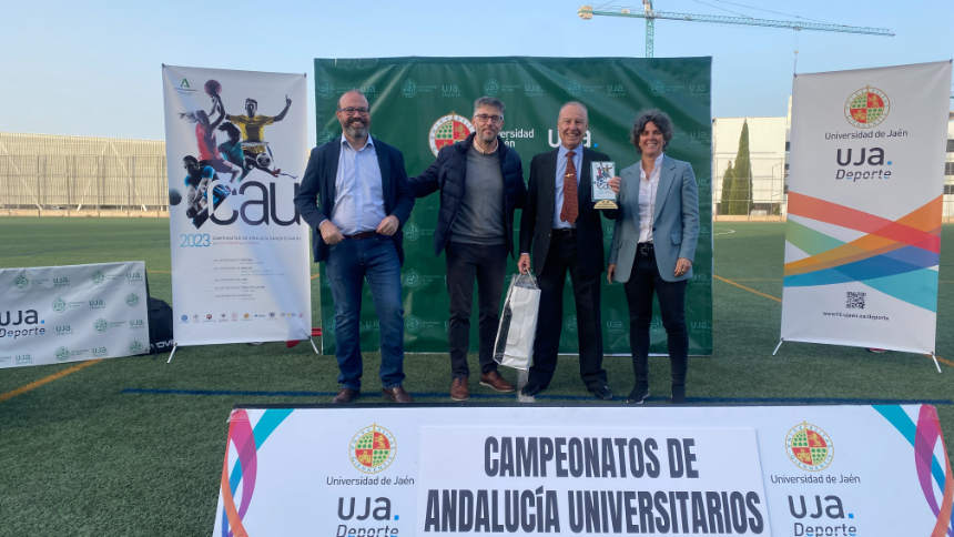 Reconocimiento del GADU a Eladio Aparicio, Juez Único de Competición de los CAU de 2010 a 2022